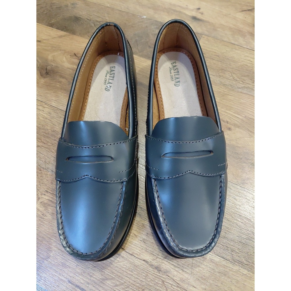 New Eastland Classic ll Women's Sz 7 1/2 Wide Leather Penny Loafers Gray